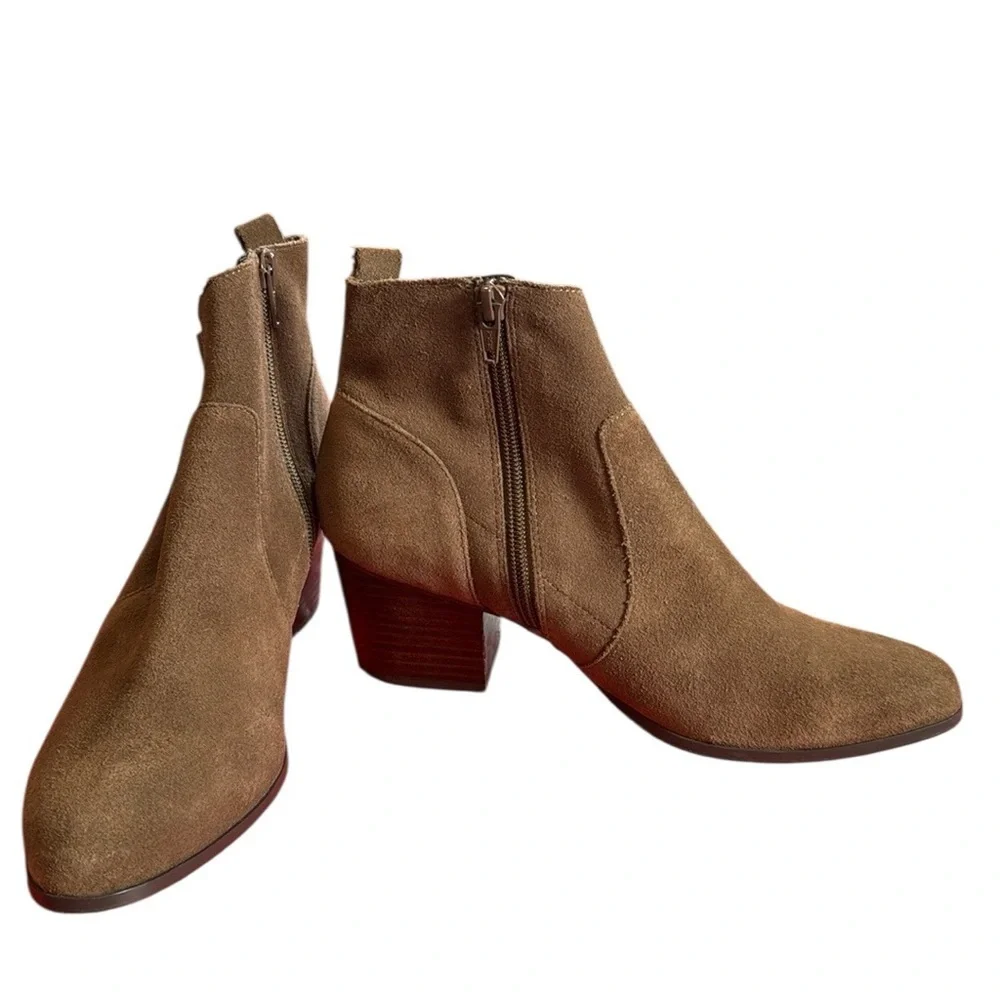 Crown Vintage Brown Suede Ankle Boots 8